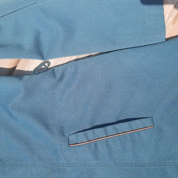 Blazer - Picture 5 of 13